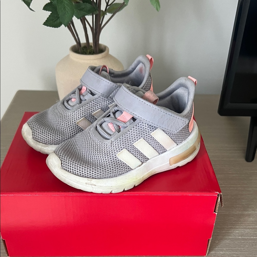 Adidas Kids Sneakers in Gray and Pink